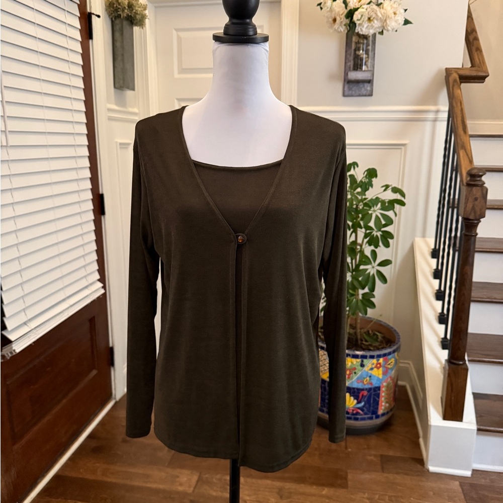ACW Design Vintage EUC Olive Green Women's Built-In 2 in 1 Long Sleeve Top Tank